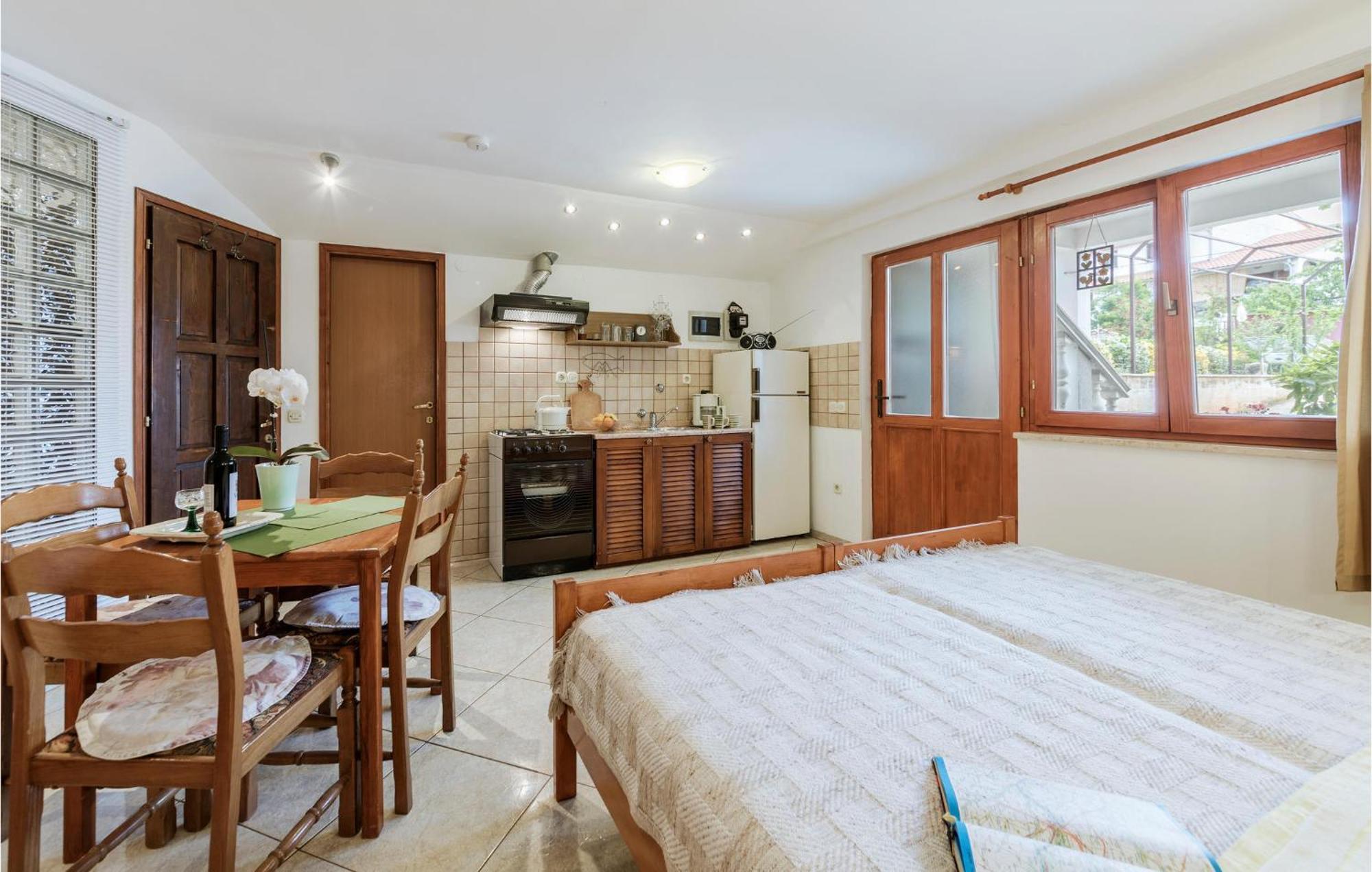 Awesome Studio In Pula With Wifi Extérieur photo
