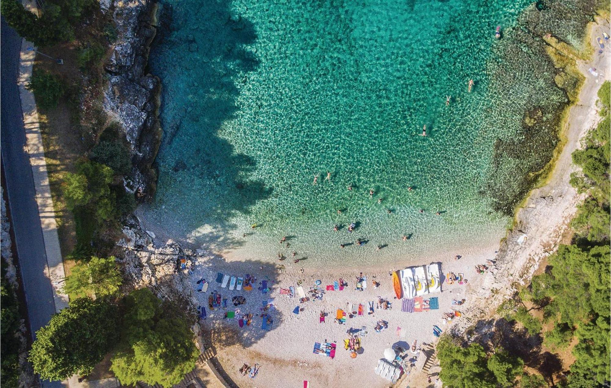 Awesome Studio In Pula With Wifi Extérieur photo