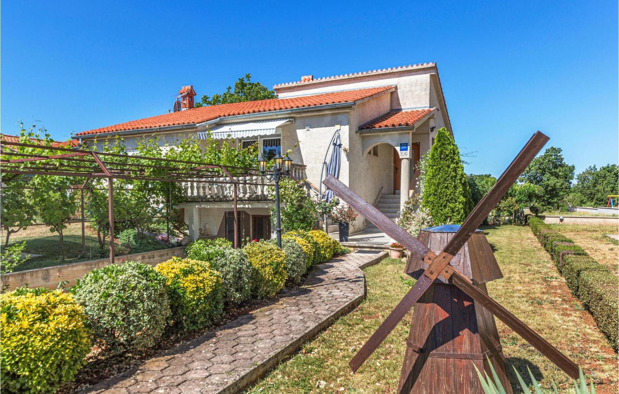 Awesome Studio In Pula With Wifi Extérieur photo